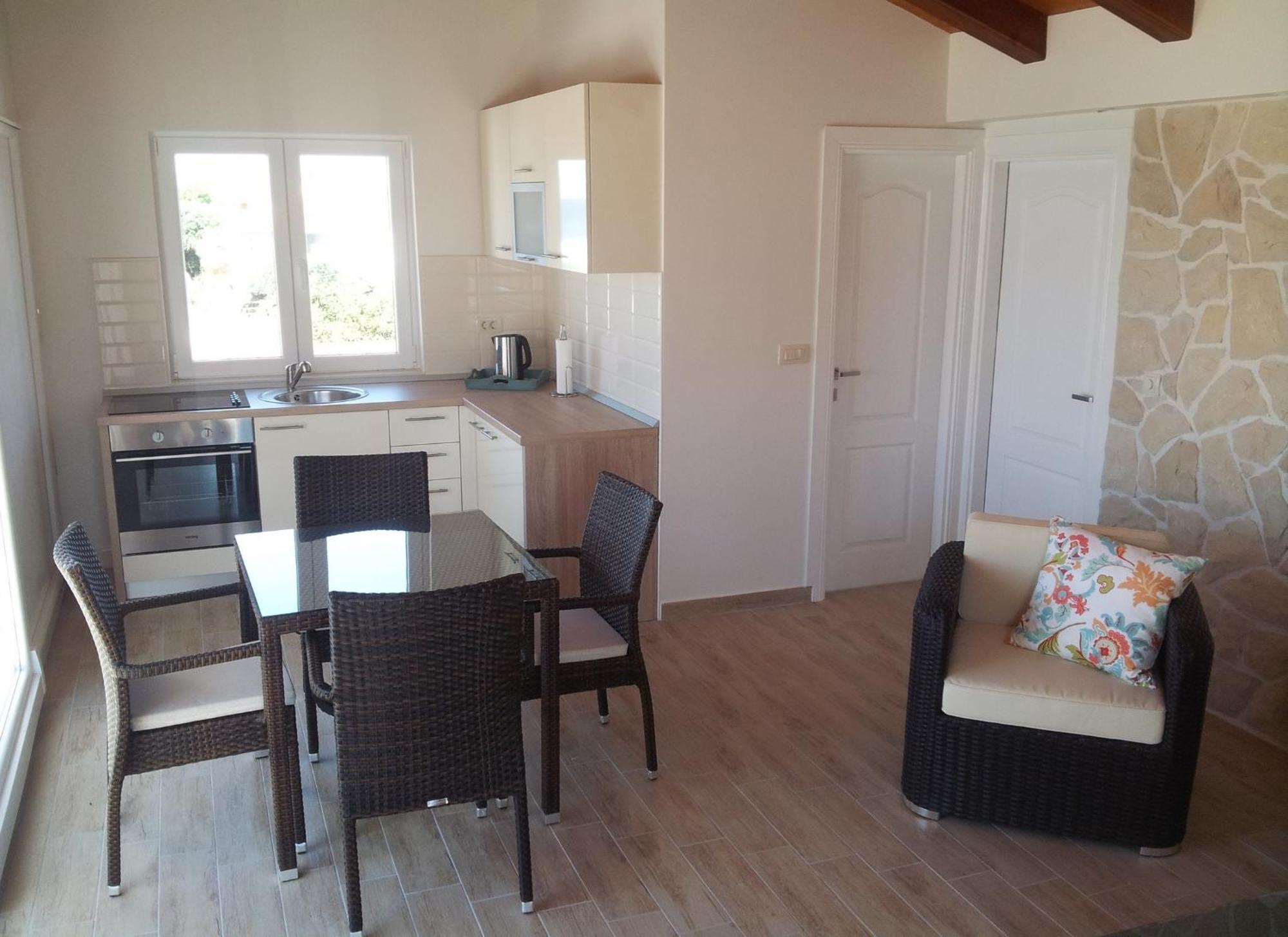 Sea View Apartments Nina Врси Номер фото