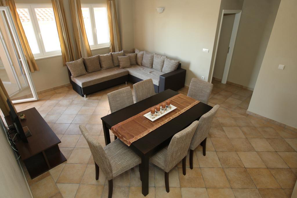 Sea View Apartments Nina Врси Экстерьер фото