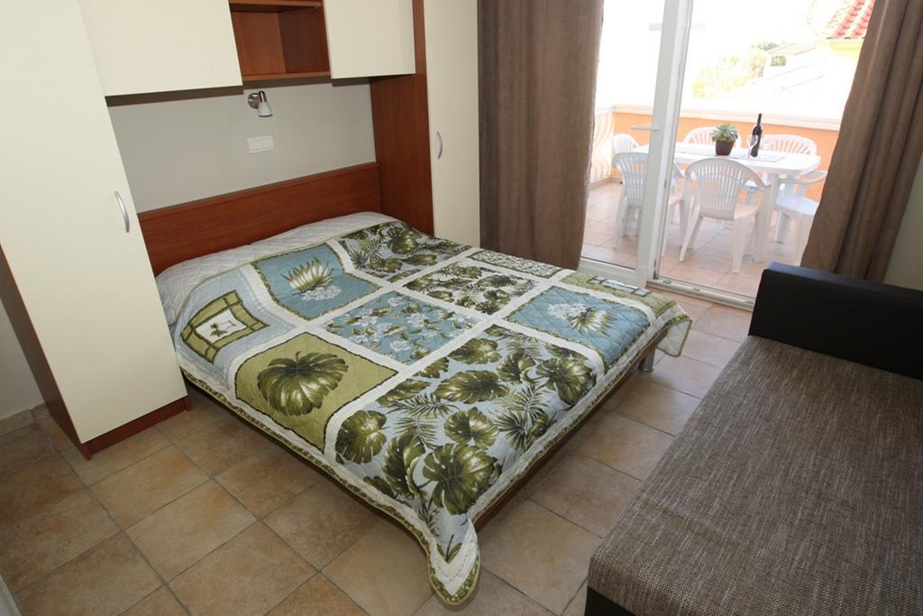 Sea View Apartments Nina Врси Экстерьер фото